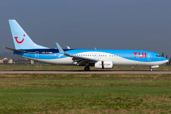 G-TAWF - TUI Airways Boeing 737-800