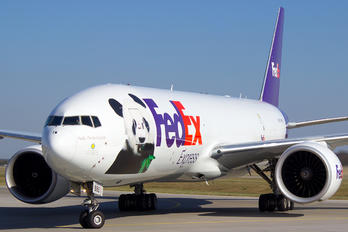 N885FD - FedEx Federal Express Boeing 777F