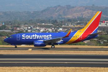 N7710A - Southwest Airlines Boeing 737-700