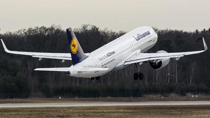 D-AINB - Lufthansa Airbus A320 NEO