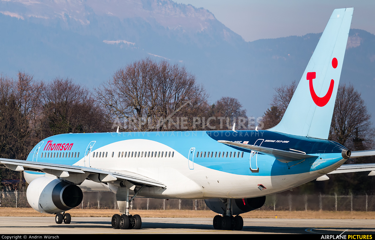Thomson/Thomsonfly G-OOBF aircraft at Geneva Intl