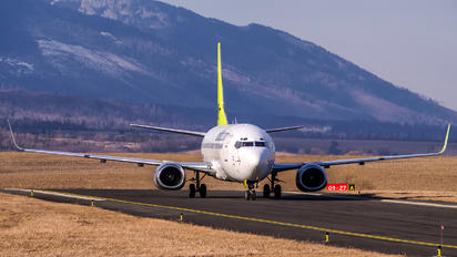 YL-BBY - Air Baltic Boeing 737-300