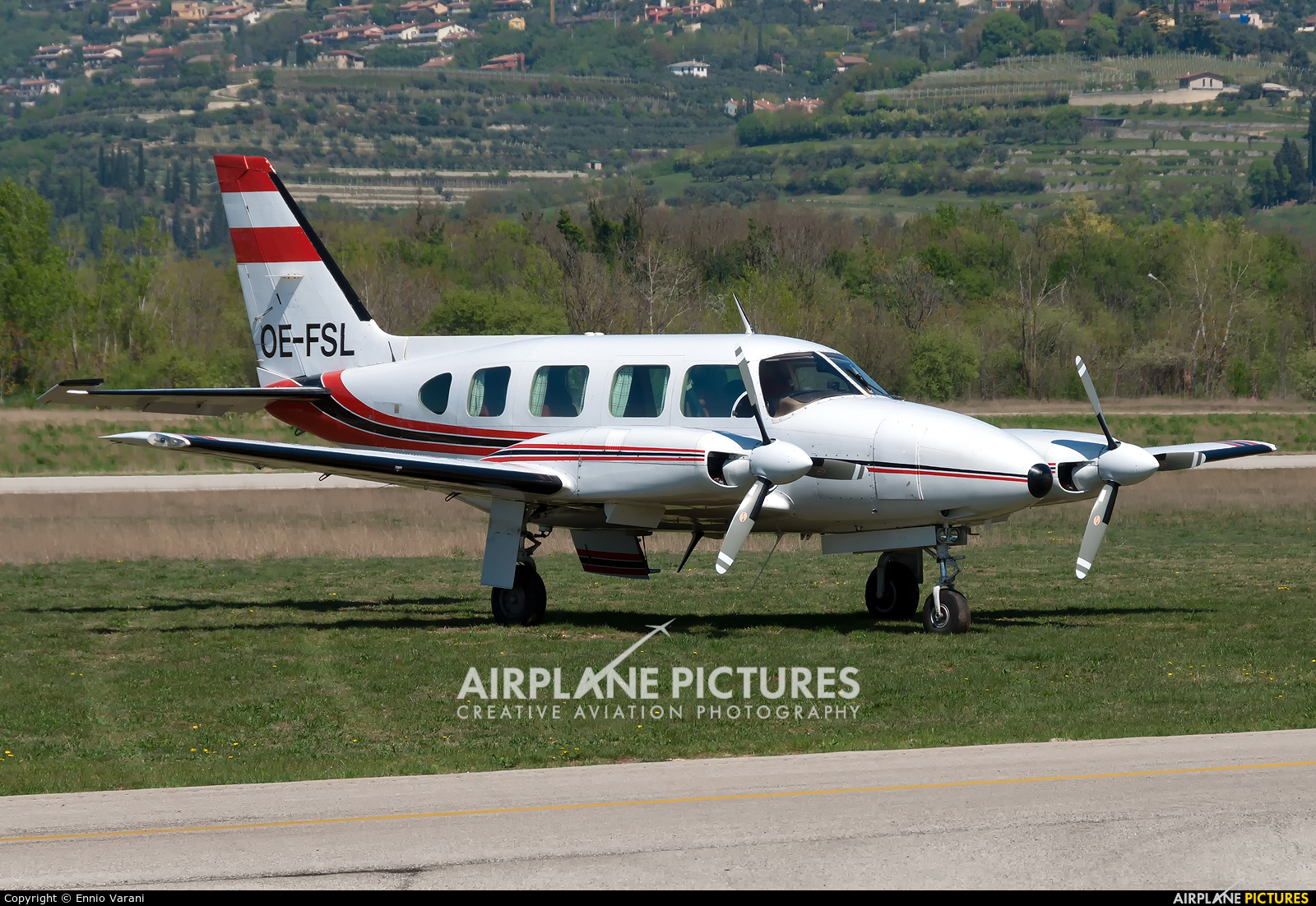 Private OE-FSL aircraft at Verona - Boscomantico