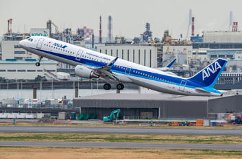 JA111A - ANA - All Nippon Airways Airbus A321