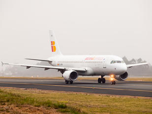 EC-JFG - Iberia Express Airbus A320