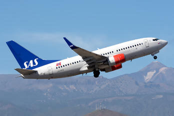 LN-RRB - SAS - Scandinavian Airlines Boeing 737-700
