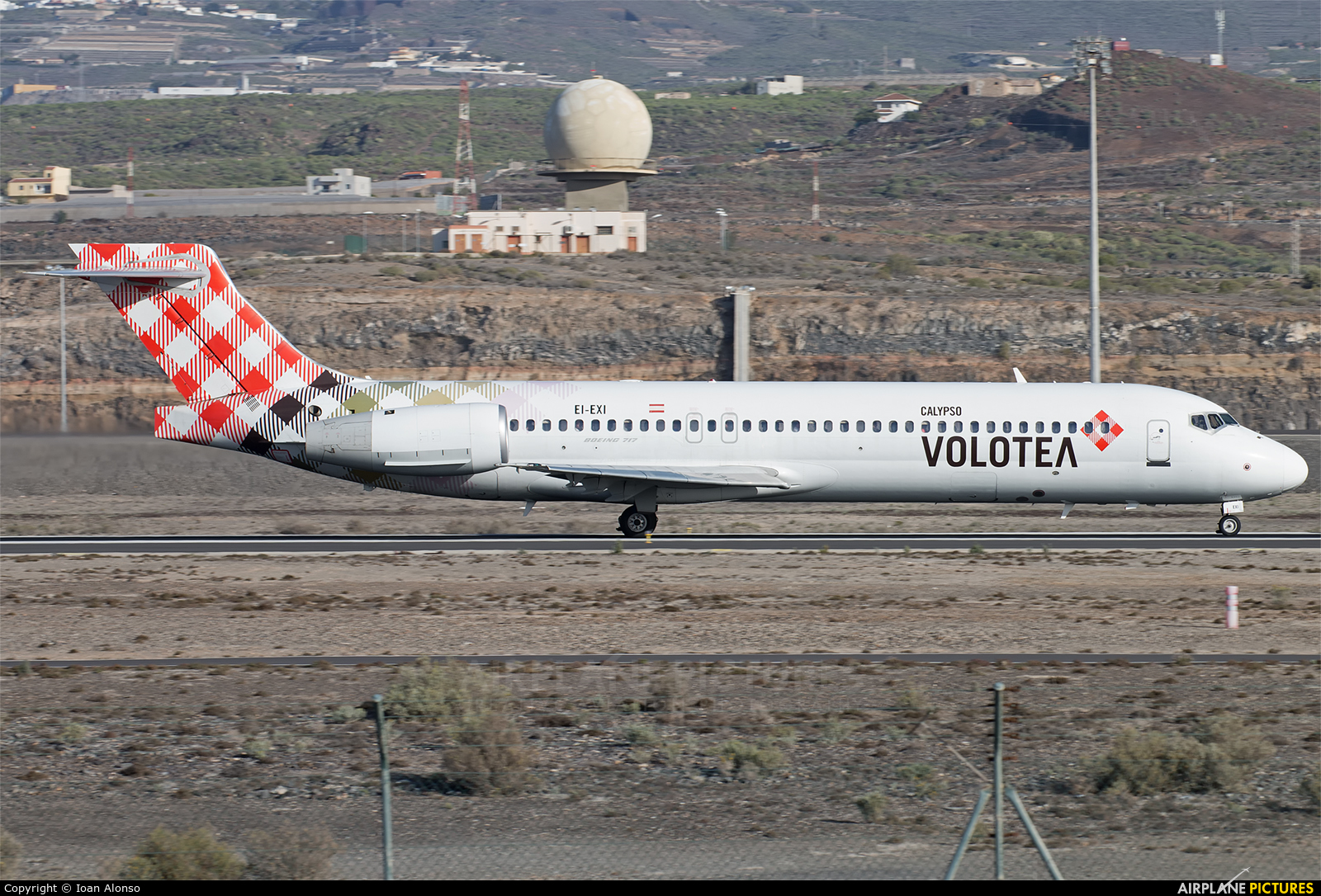 Volotea Airlines EI-EXI aircraft at Tenerife Sur - Reina Sofia