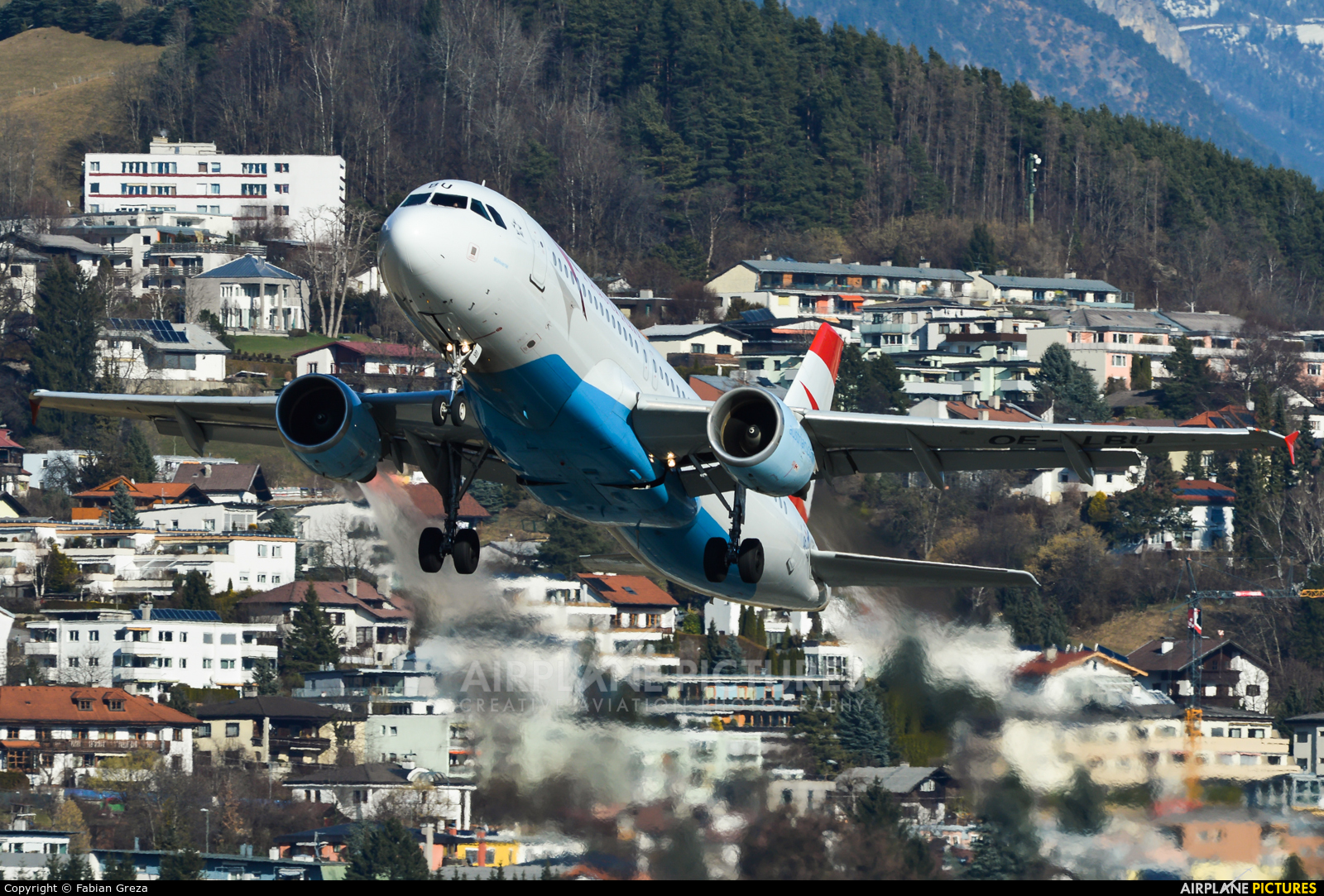 Austrian Airlines/Arrows/Tyrolean OE-LBU aircraft at Innsbruck