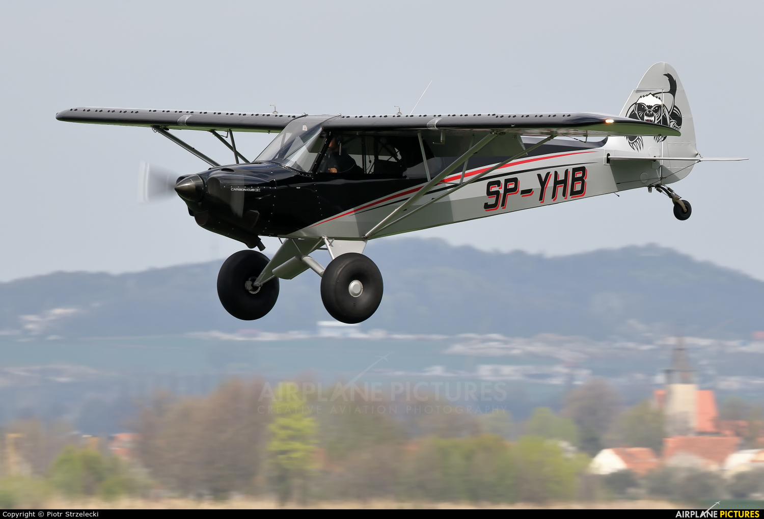 Private SP-YHB aircraft at Świebodzice