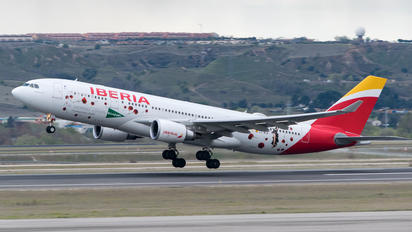 EC-MJA - Iberia Airbus A330-200