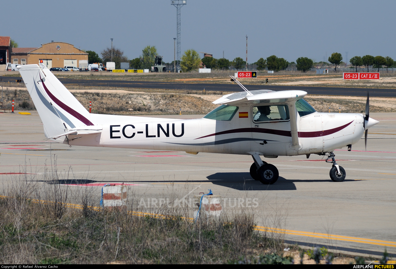 Private EC-LNU aircraft at Valladolid - Villanubla