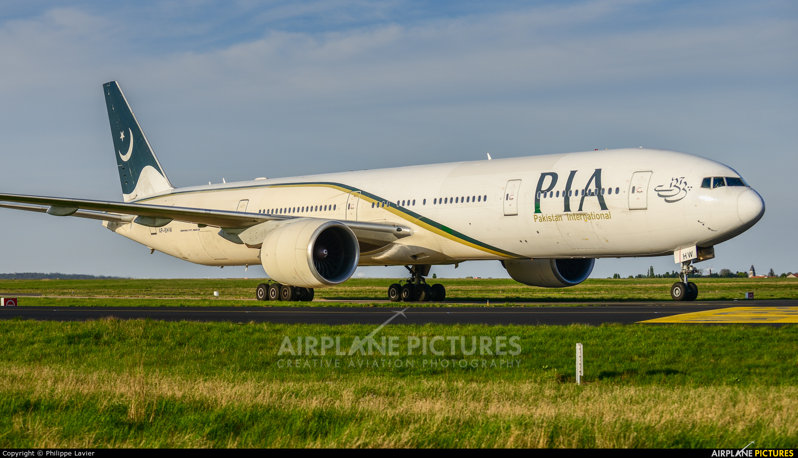 PIA - Pakistan International Airlines AP-BHW aircraft at Paris - Charles de Gaulle