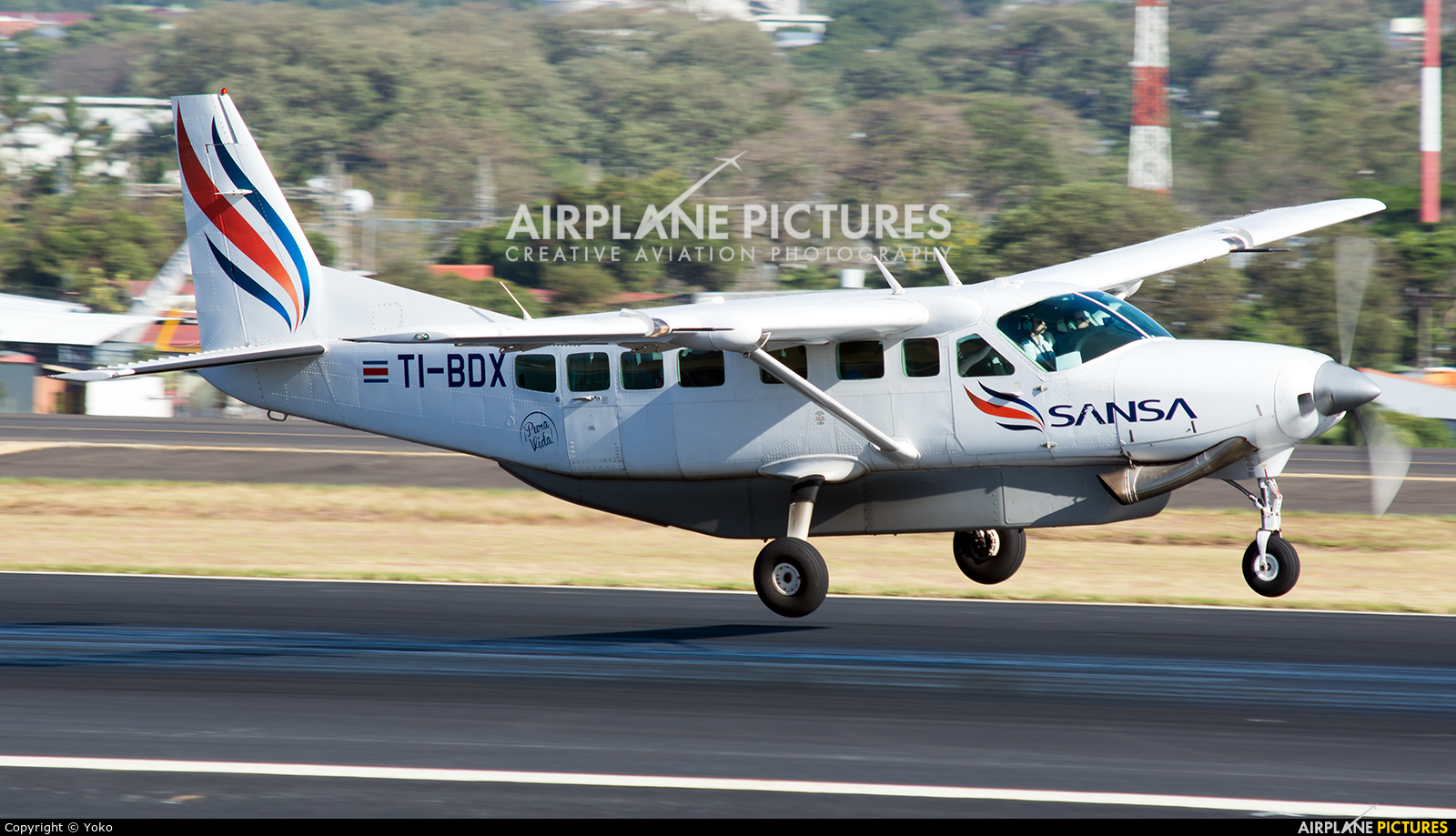 Sansa Airlines TI-BDX aircraft at San Jose - Juan Santamaría Intl