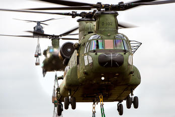 D-102 - Netherlands - Air Force Boeing CH-47D Chinook