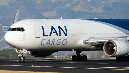 CC-CZZ - LAN Cargo Boeing 767-300F