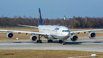 Lufthansa D-AIHT image