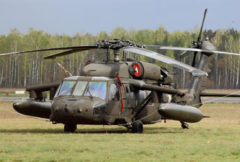 94-26538 - USA - Army Sikorsky H-60L Black hawk
