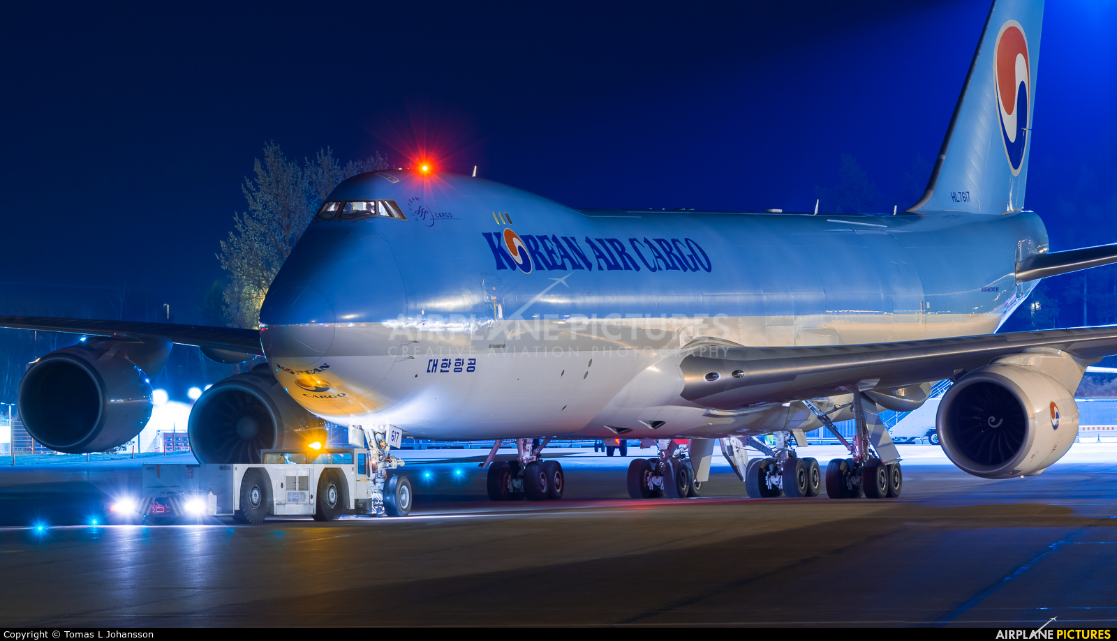 Korean Air Cargo HL7617 aircraft at Stockholm - Arlanda