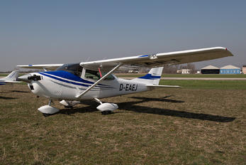 D-EAEJ - Private Cessna 172 Skyhawk (all models except RG)