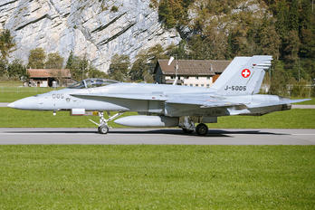 J-5005 - Switzerland - Air Force McDonnell Douglas F/A-18C Hornet