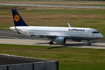 D-AIUU - Lufthansa Airbus A320