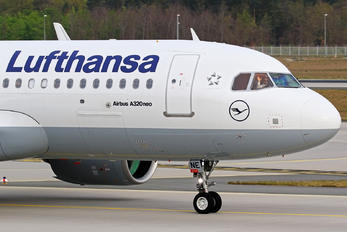 D-AINE - Lufthansa Airbus A320 NEO