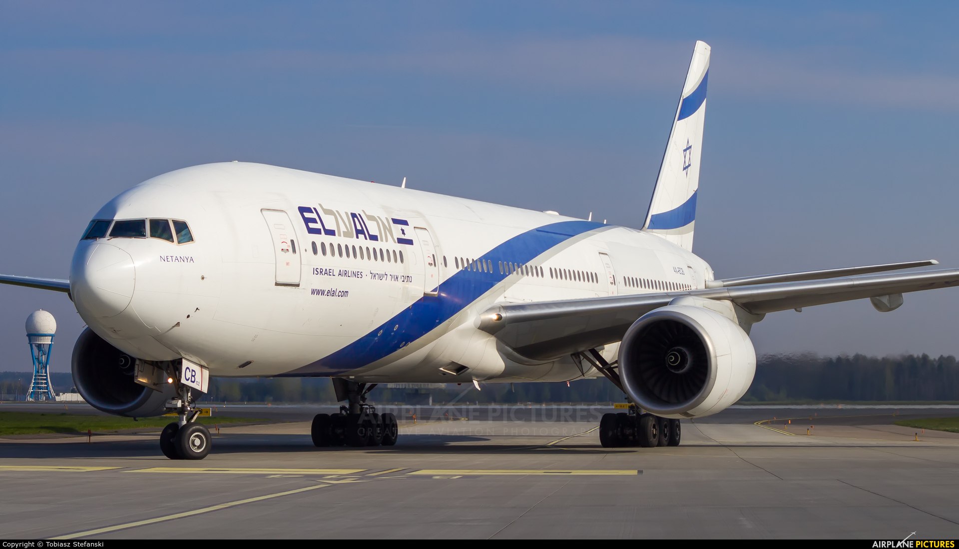 El Al Israel Airlines 4X-ECB aircraft at Katowice - Pyrzowice