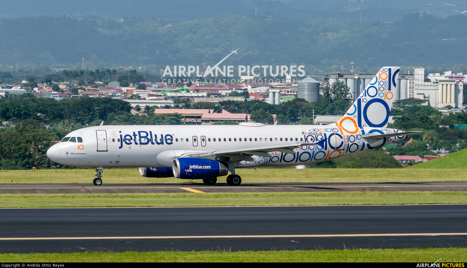 JetBlue Airways N569JB aircraft at San Jose - Juan Santamaría Intl