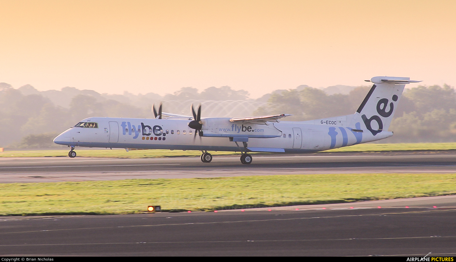 Flybe G-ECOC aircraft at Manchester