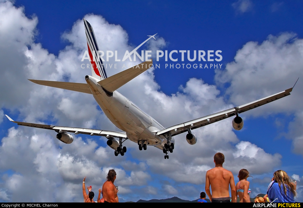 Air France F-GLZK aircraft at Sint Maarten - Princess Juliana Intl