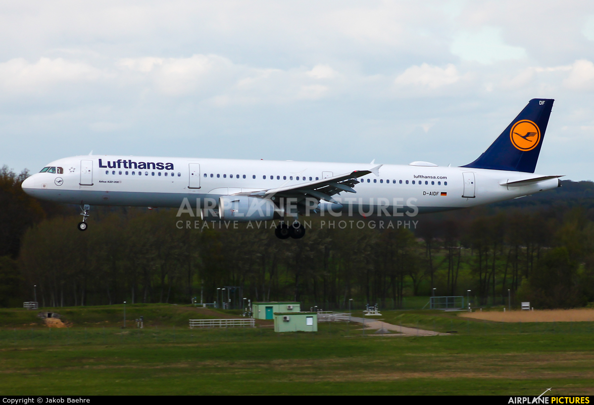 Lufthansa D-AIDF aircraft at Hannover - Langenhagen