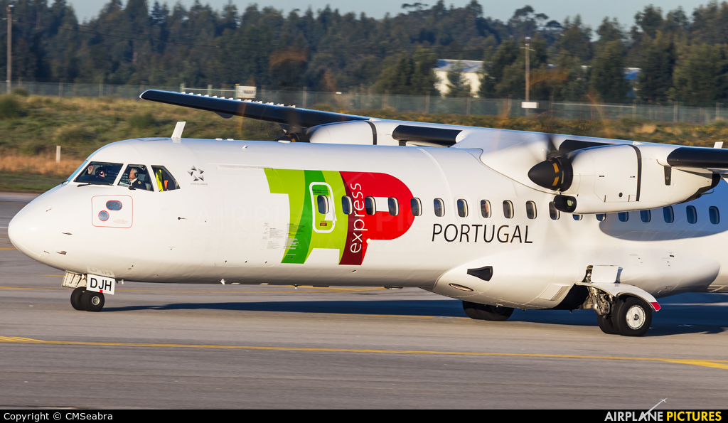 TAP Express CS-DJH aircraft at Porto