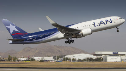 CC-BDD - LAN Airlines Boeing 767-300ER
