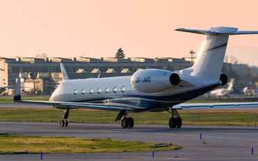 OK-JMD - Private Gulfstream Aerospace G-V, G-V-SP, G500, G550
