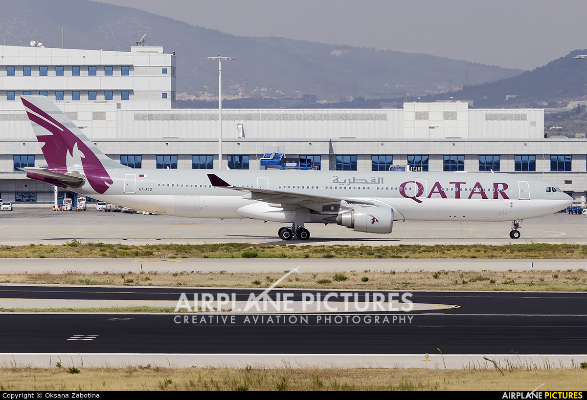 Qatar Airways A7-AEG aircraft at Athens - Eleftherios Venizelos