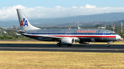N860NN - American Airlines Boeing 737-800