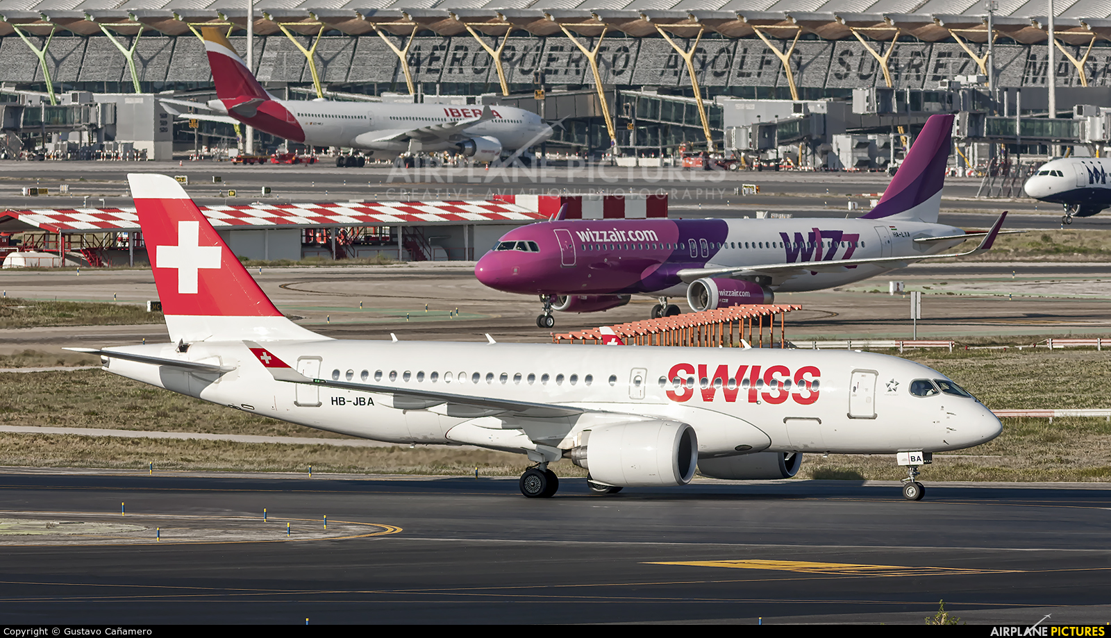 Swiss HB-JBA aircraft at Madrid - Barajas