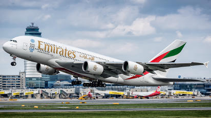A6-EOZ - Emirates Airlines Airbus A380
