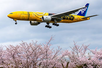 JA743A - ANA - All Nippon Airways Boeing 777-200
