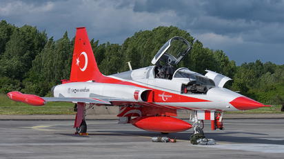 70-3023 - Turkey - Air Force : Turkish Stars Canadair NF-5A