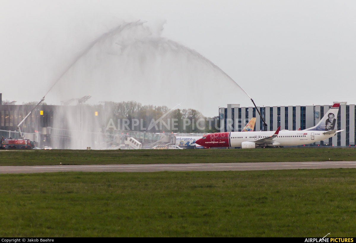 Norwegian Air International EI-FHZ aircraft at Hannover - Langenhagen