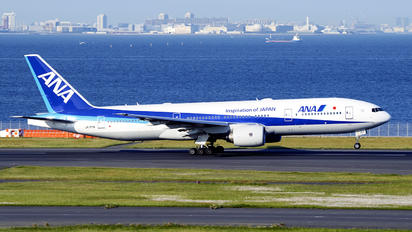 JA717A - ANA - All Nippon Airways Boeing 777-200ER