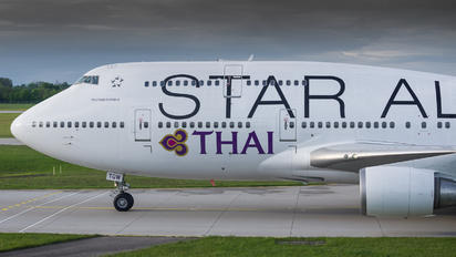 HS-TGW - Thai Airways Boeing 747-400