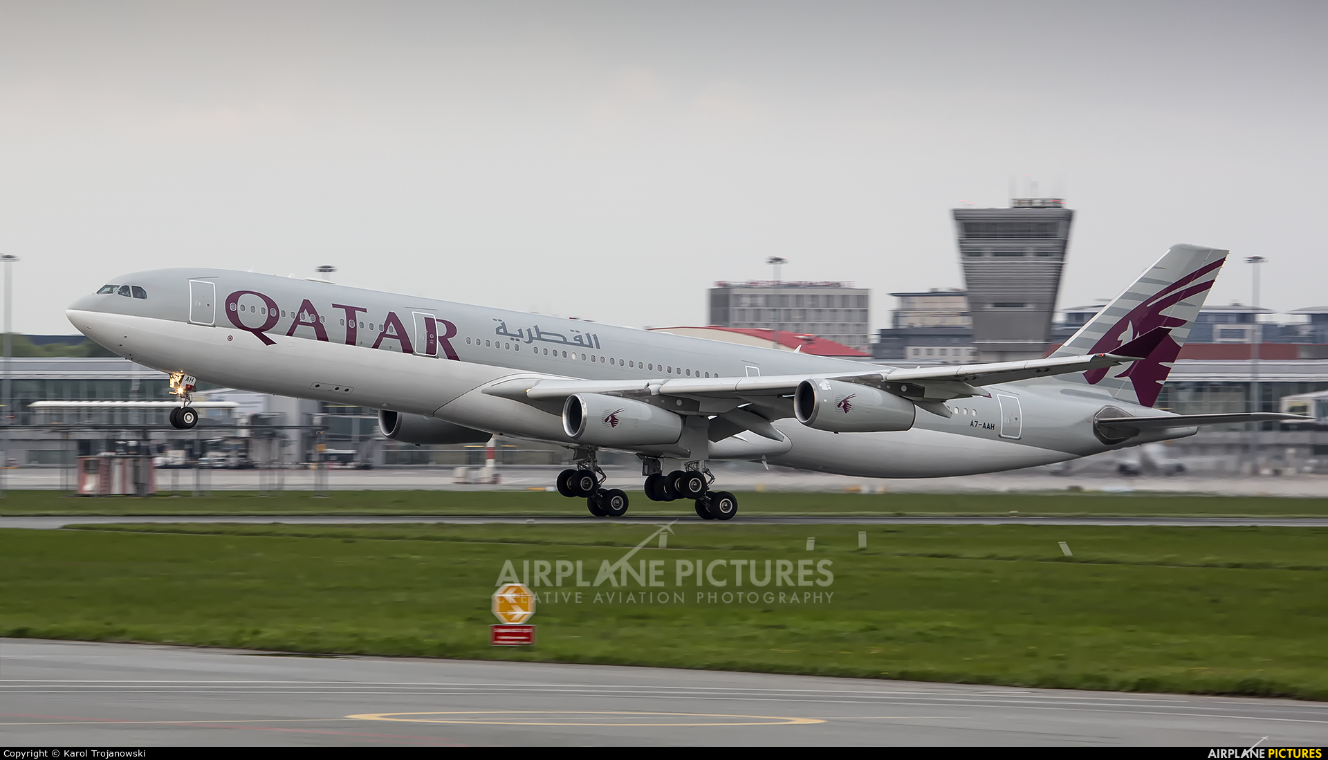 Qatar Amiri Flight A7-AAH aircraft at Warsaw - Frederic Chopin