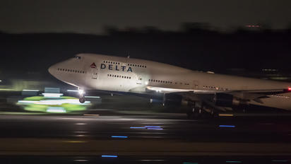 N662US - Delta Air Lines Boeing 747-400