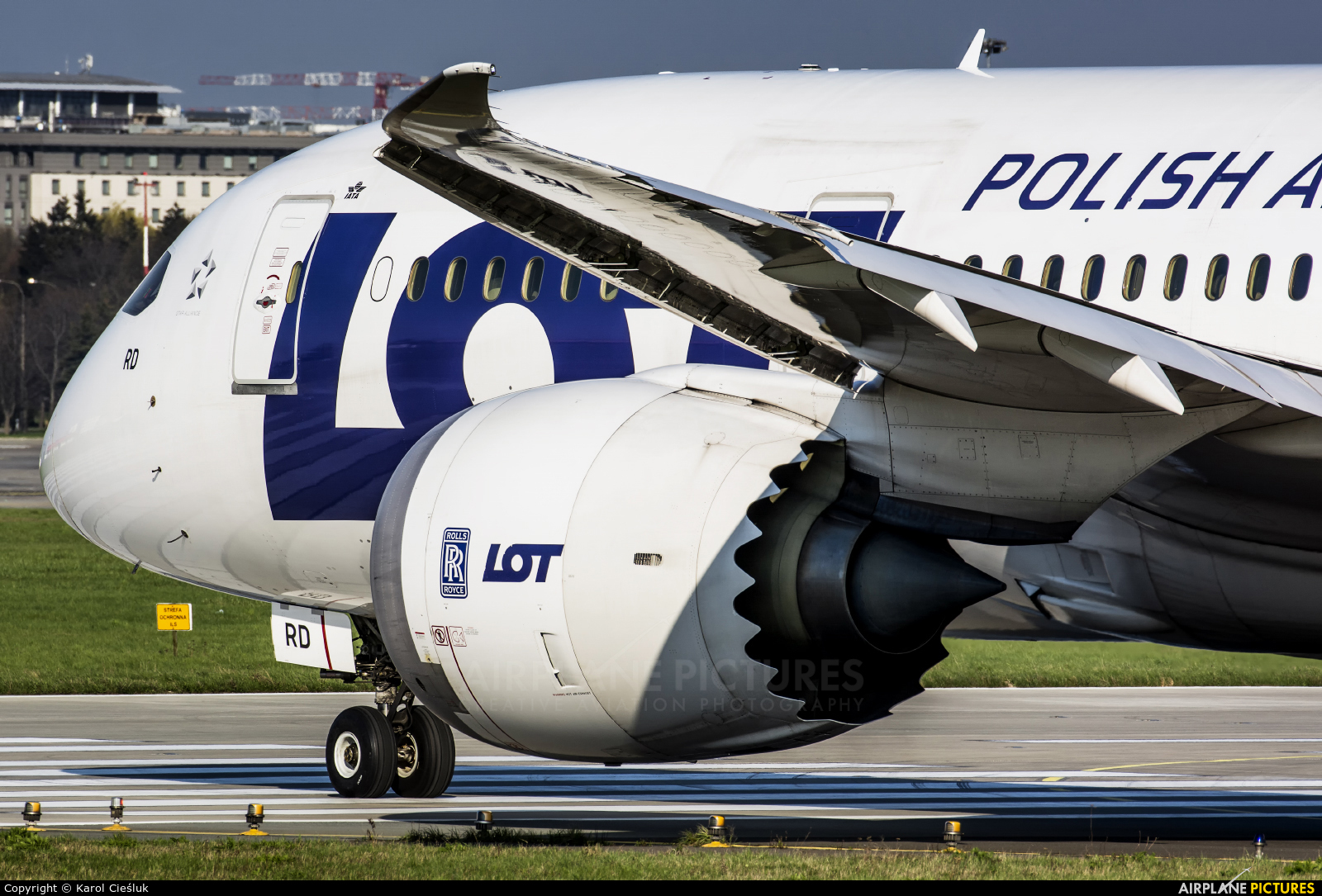 LOT - Polish Airlines SP-LRD aircraft at Warsaw - Frederic Chopin