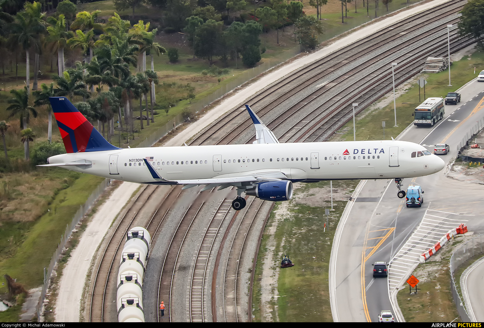 N313DN - Delta Air Lines Airbus A321 at Fort Lauderdale - Hollywood