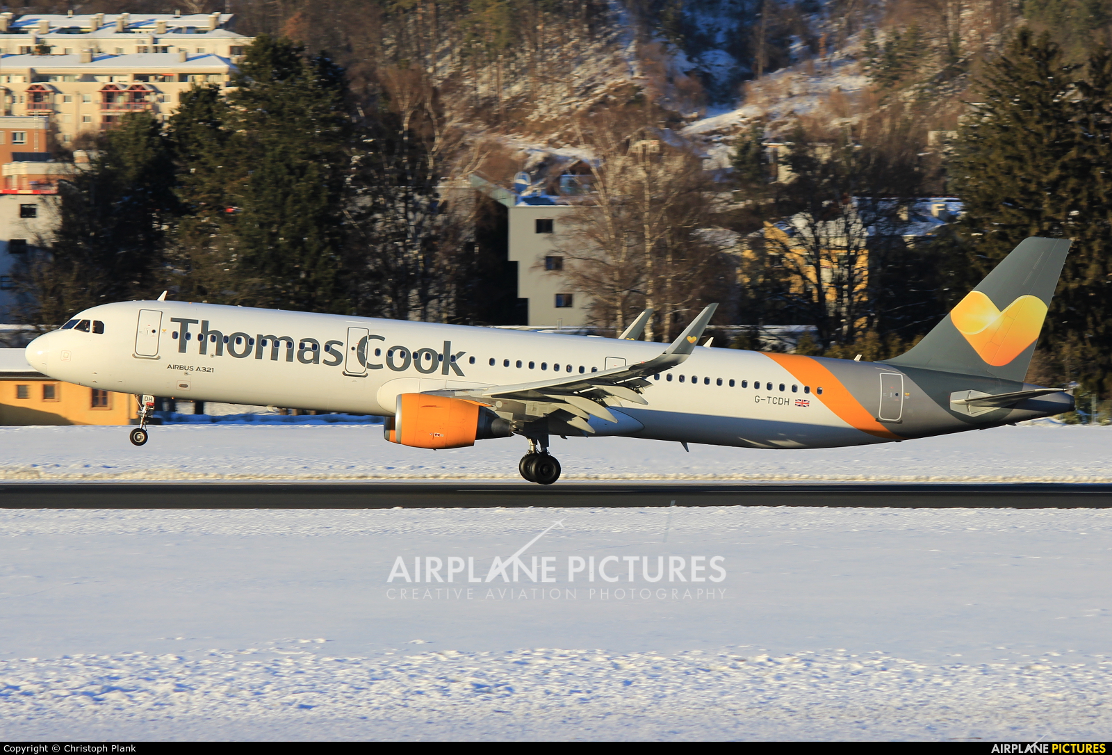 Thomas Cook G-TCDH aircraft at Innsbruck