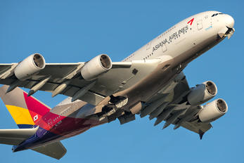 HL7635 - Asiana Airlines Airbus A380