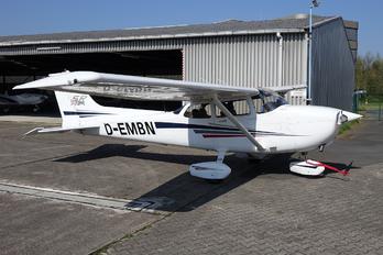 D-EMBN - Private Cessna 172 Skyhawk (all models except RG)